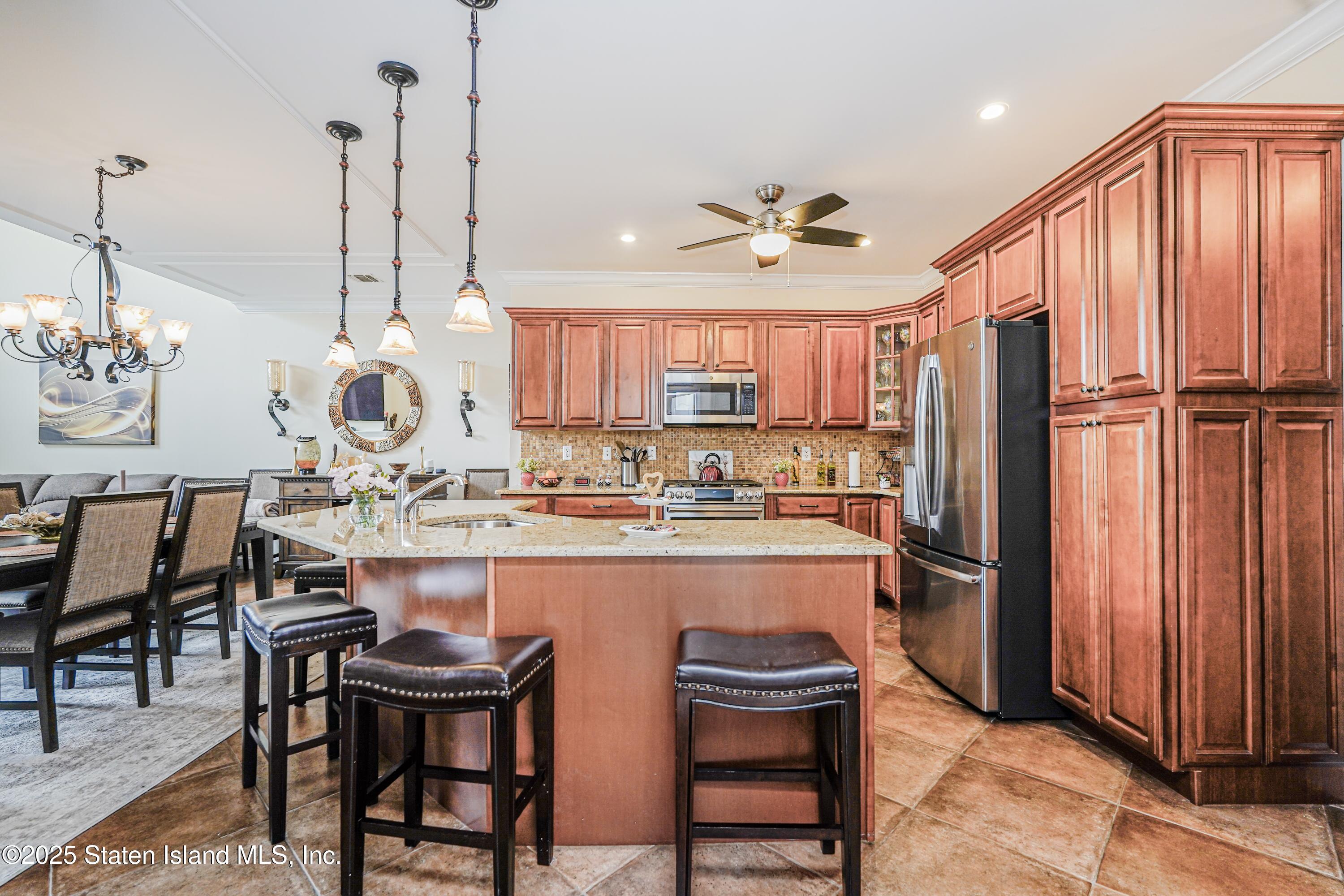 68 Tiller Court, Staten Island, New York image 9