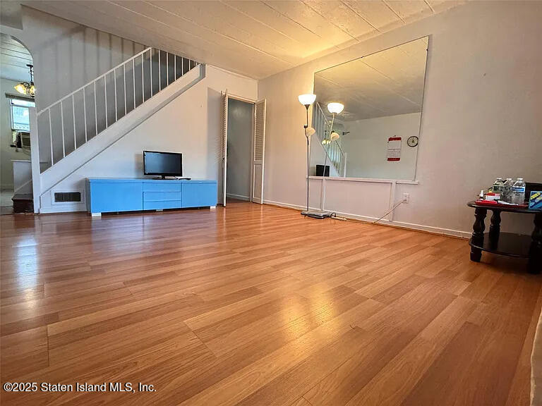 8922 Moline Street, Queens, New York image 2