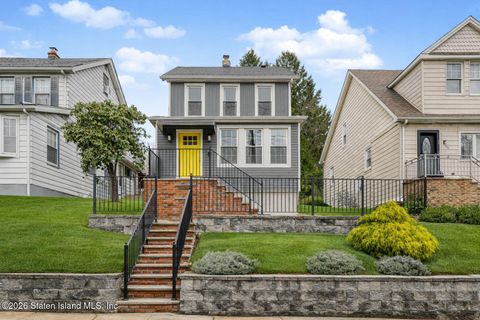 Photo of 333 Lafayette Avenue, Staten Island, NY 10301 (MLS # 2601282)