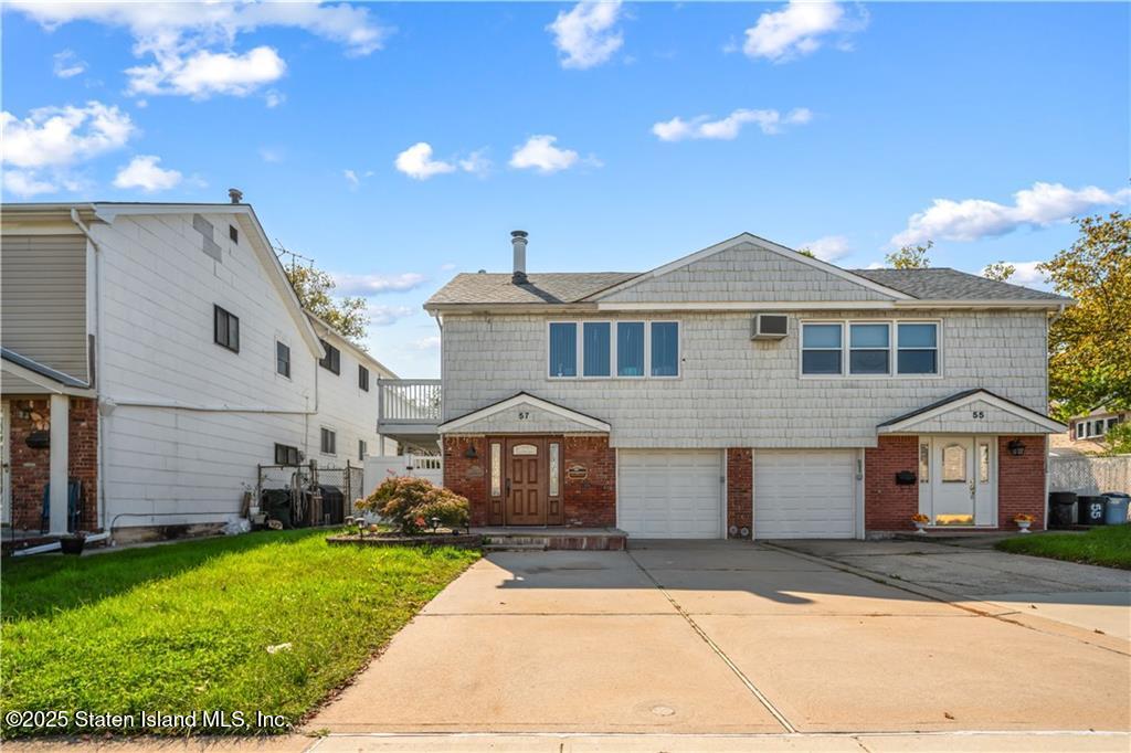 57 Middle Loop Road, Staten Island, New York image 2
