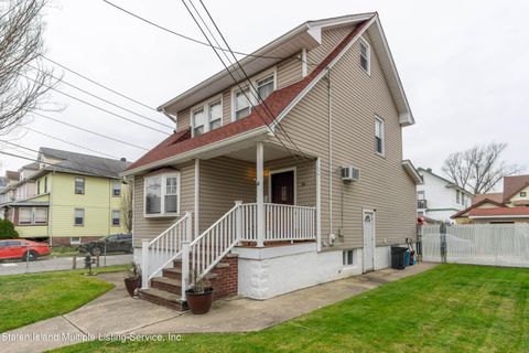 Photo of 94 Cortlandt Street, Staten Island, NY 10302 (MLS # 2400612)