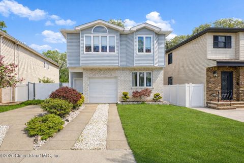 Photo of 43 Colon Street, Staten Island, NY 10312 (MLS # 2601935)