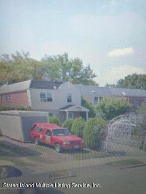 Photo of 152 Jules Drive, Staten Island, NY 10314 (MLS # 1158535)