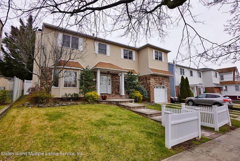 Photo of 217 Brighton Street #A, Staten Island, NY 10307 (MLS # 1162721)
