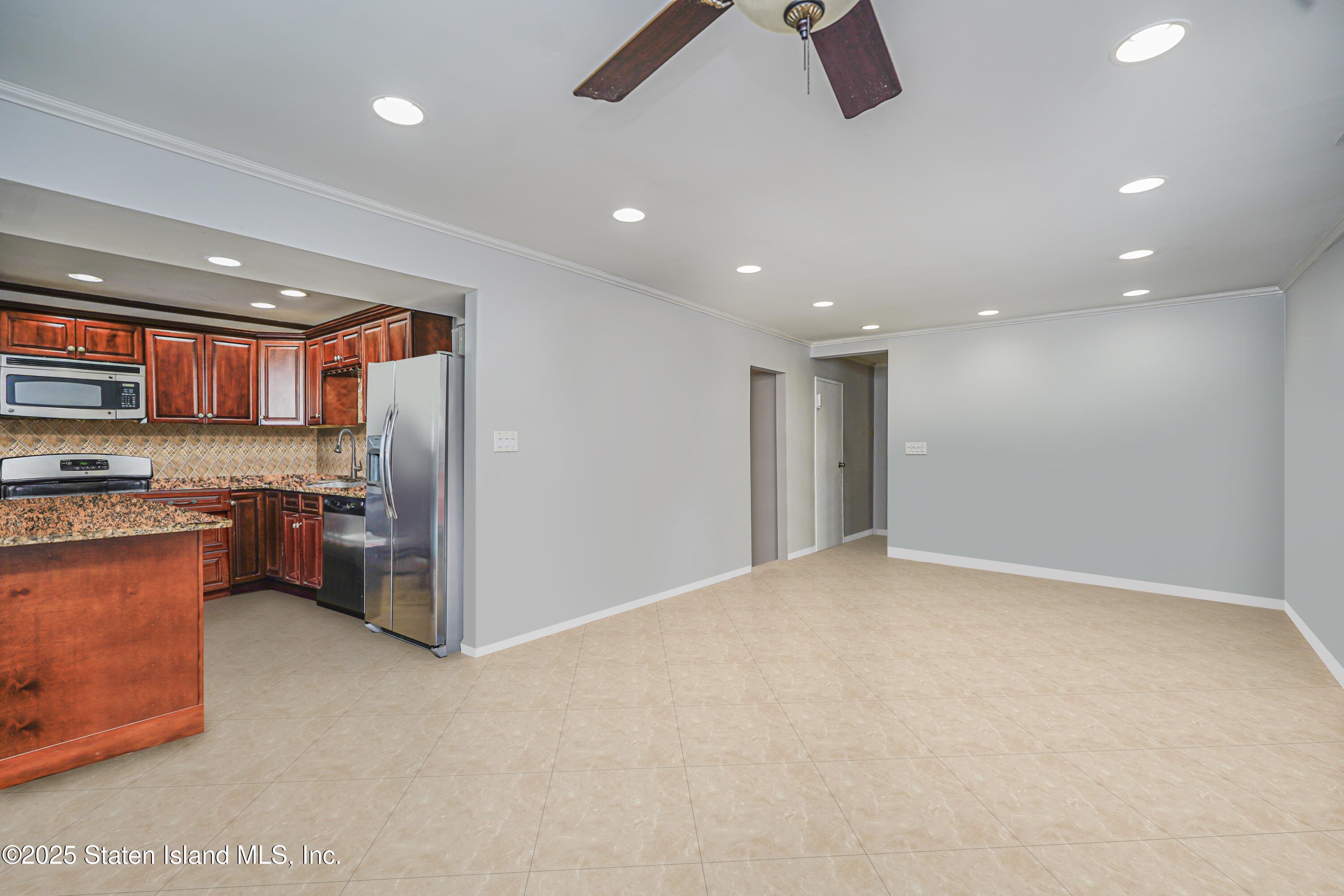 15 Oliver Place, Staten Island, New York image 7