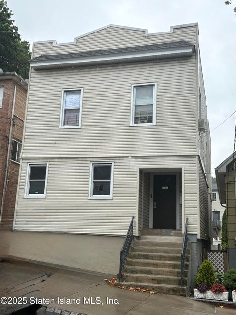 Photo of 24 Webster Avenue, Staten Island, NY 10301 (MLS # 2503616)