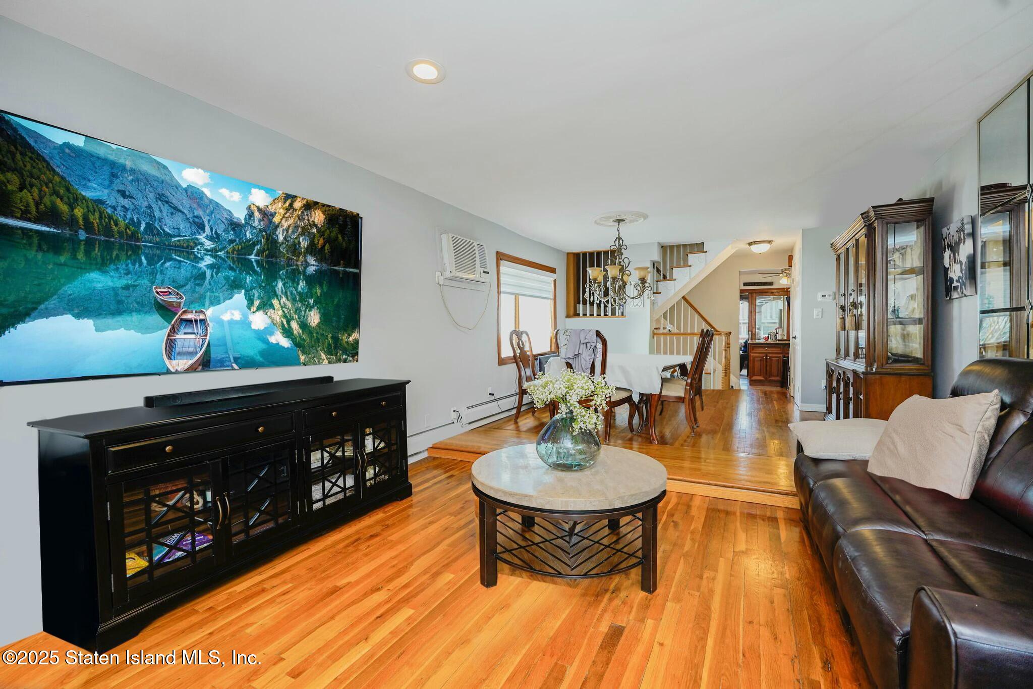 122 Durant Avenue, Staten Island, New York image 4