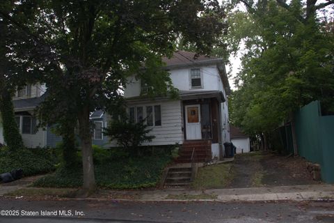 Photo of 59 Gibson Avenue, Staten Island, NY 10308 (MLS # 2505704)