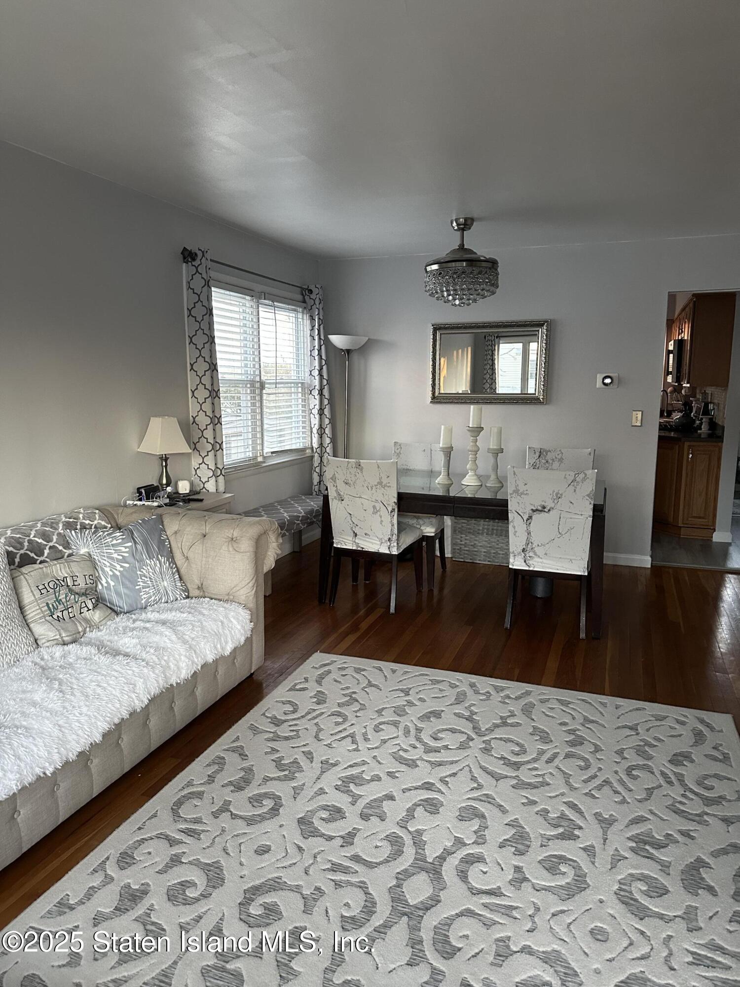 Staten Island, New York 10306, United States, 3 Bedrooms Bedrooms, ,2 BathroomsBathrooms,Residential,Pending,10797