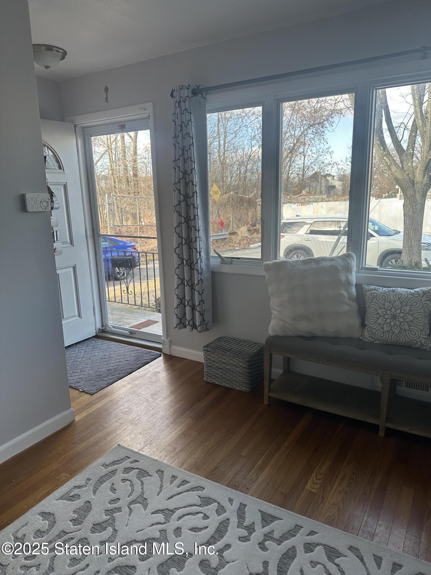 Staten Island, New York 10306, United States, 3 Bedrooms Bedrooms, ,2 BathroomsBathrooms,Residential,Pending,10797