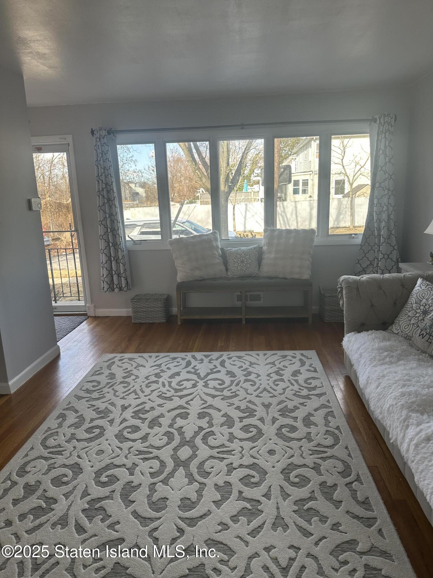 Staten Island, New York 10306, United States, 3 Bedrooms Bedrooms, ,2 BathroomsBathrooms,Residential,Pending,10797