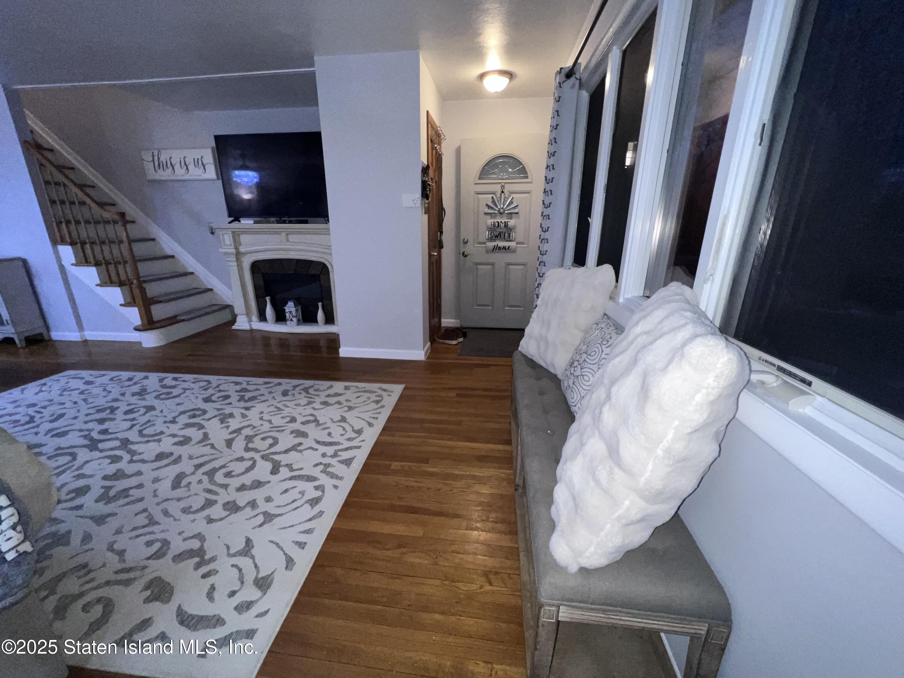 Staten Island, New York 10306, United States, 3 Bedrooms Bedrooms, ,2 BathroomsBathrooms,Residential,Pending,10797