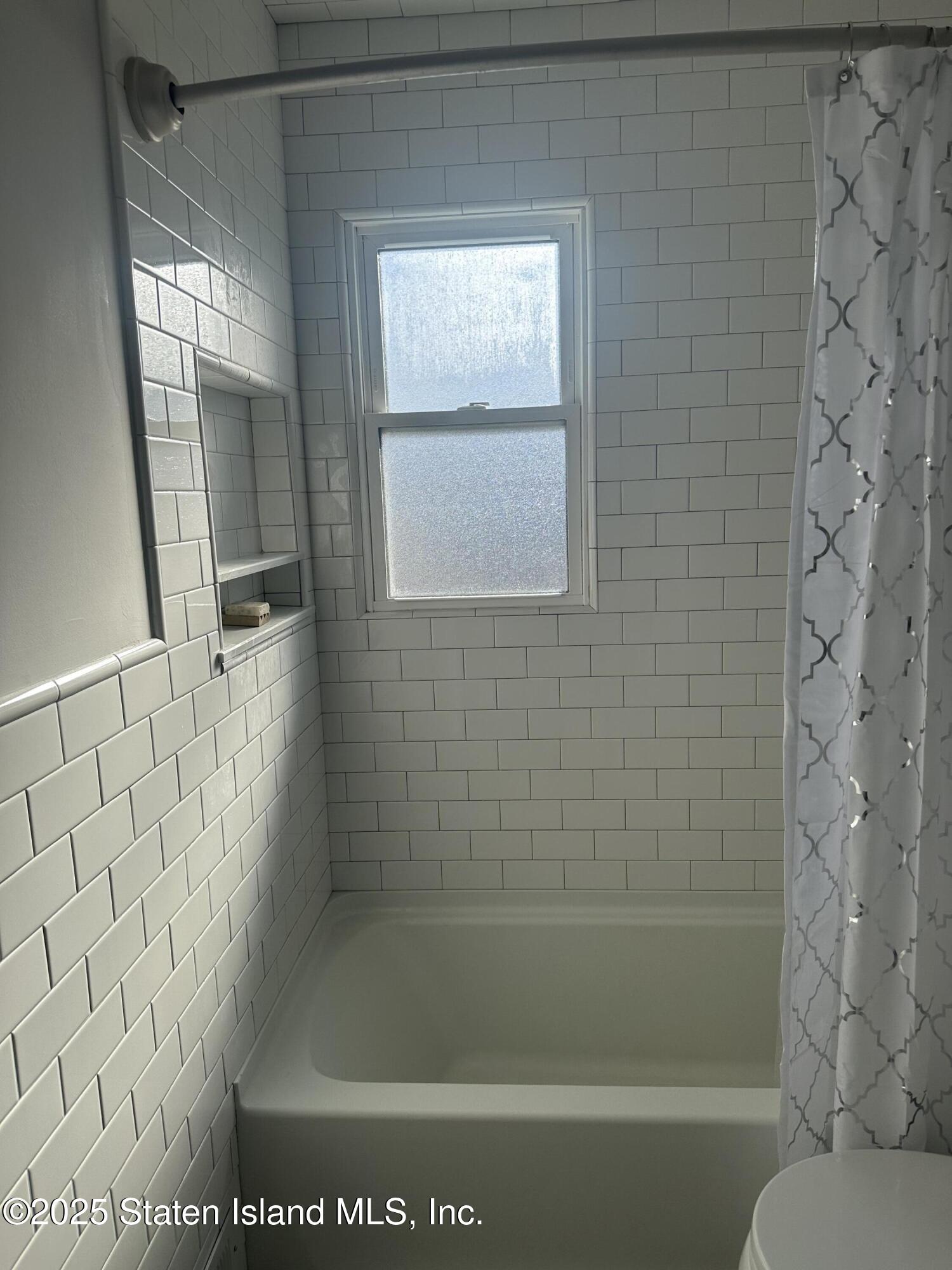 Staten Island, New York 10306, United States, 3 Bedrooms Bedrooms, ,2 BathroomsBathrooms,Residential,Pending,10797