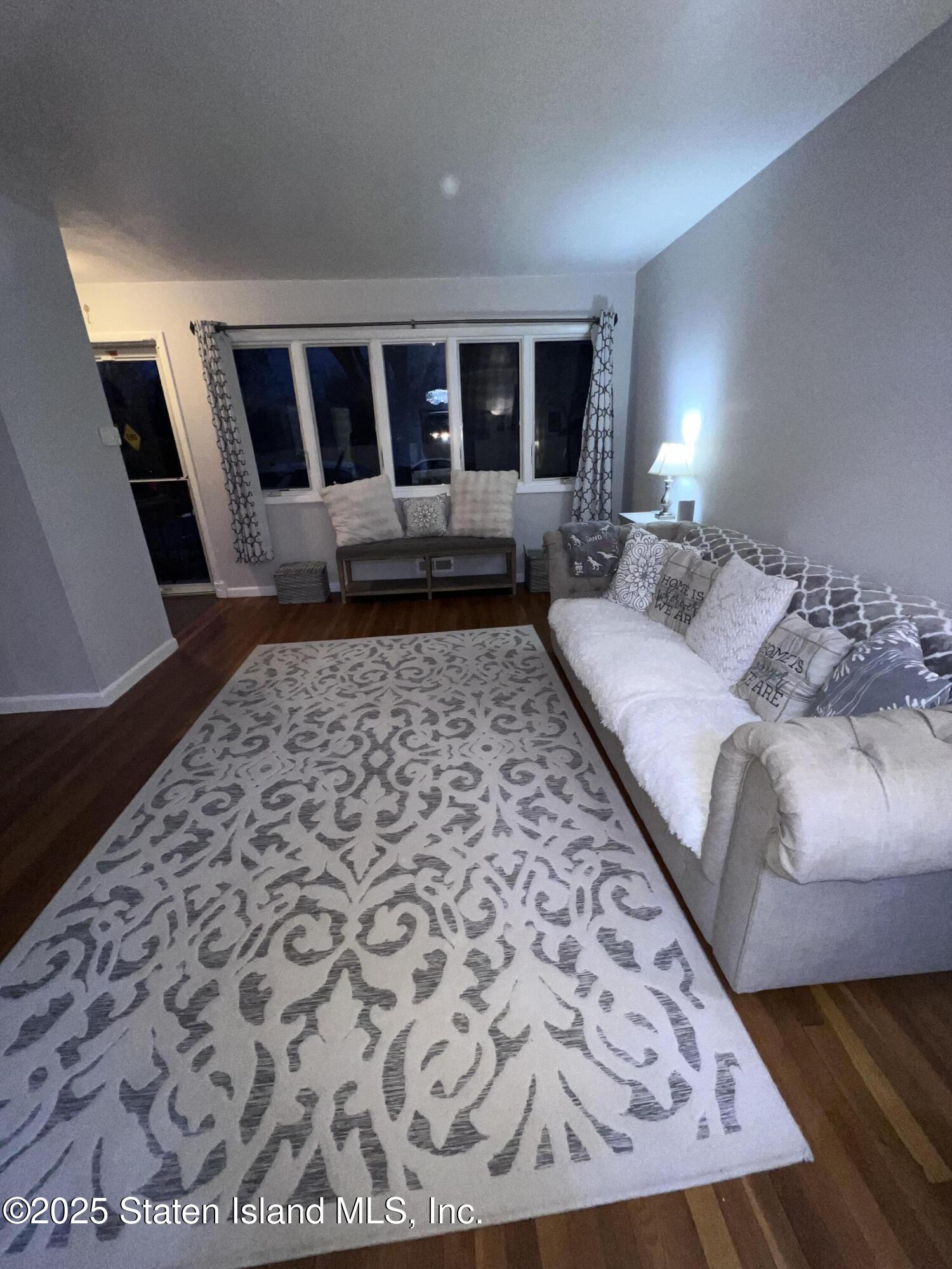 Staten Island, New York 10306, United States, 3 Bedrooms Bedrooms, ,2 BathroomsBathrooms,Residential,Pending,10797