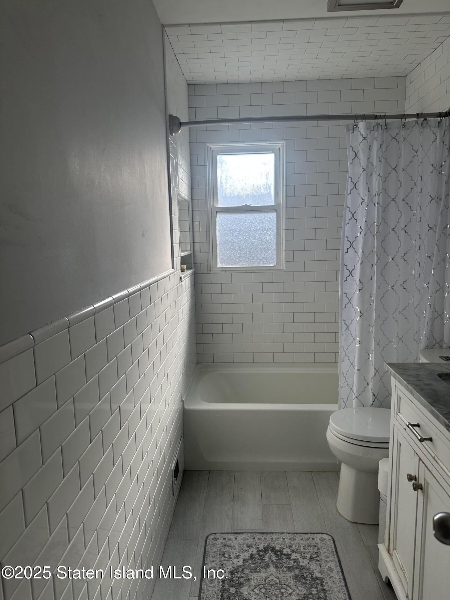 Staten Island, New York 10306, United States, 3 Bedrooms Bedrooms, ,2 BathroomsBathrooms,Residential,Pending,10797