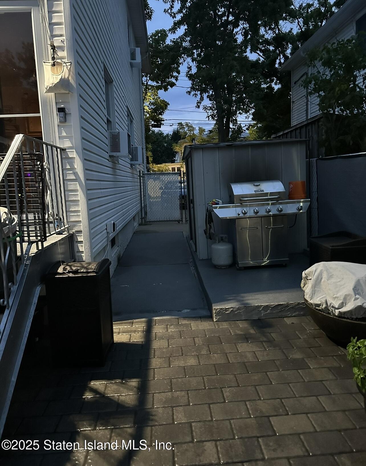 Staten Island, New York 10306, United States, 3 Bedrooms Bedrooms, ,2 BathroomsBathrooms,Residential,Pending,10797