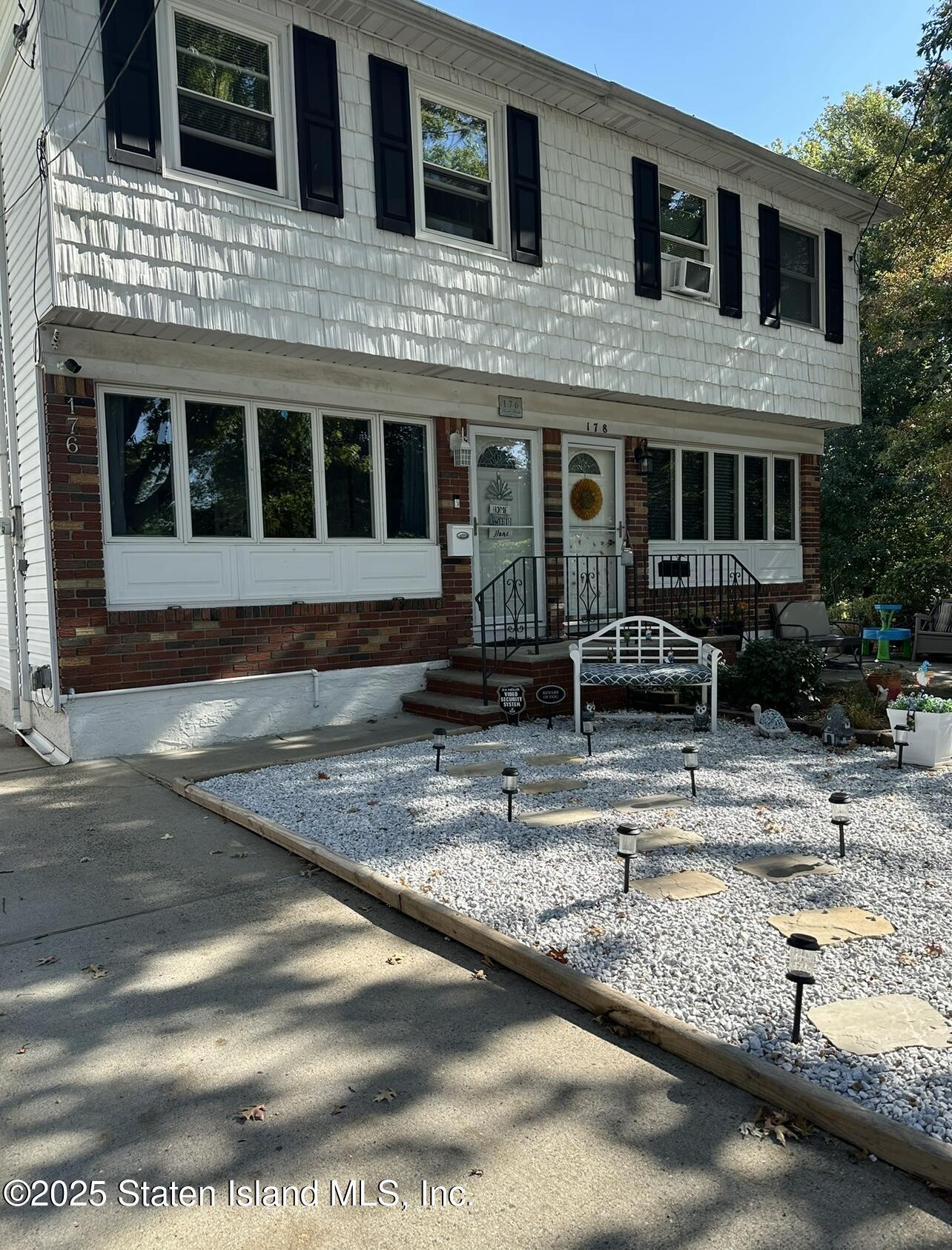 Staten Island, New York 10306, United States, 3 Bedrooms Bedrooms, ,2 BathroomsBathrooms,Residential,Pending,10797