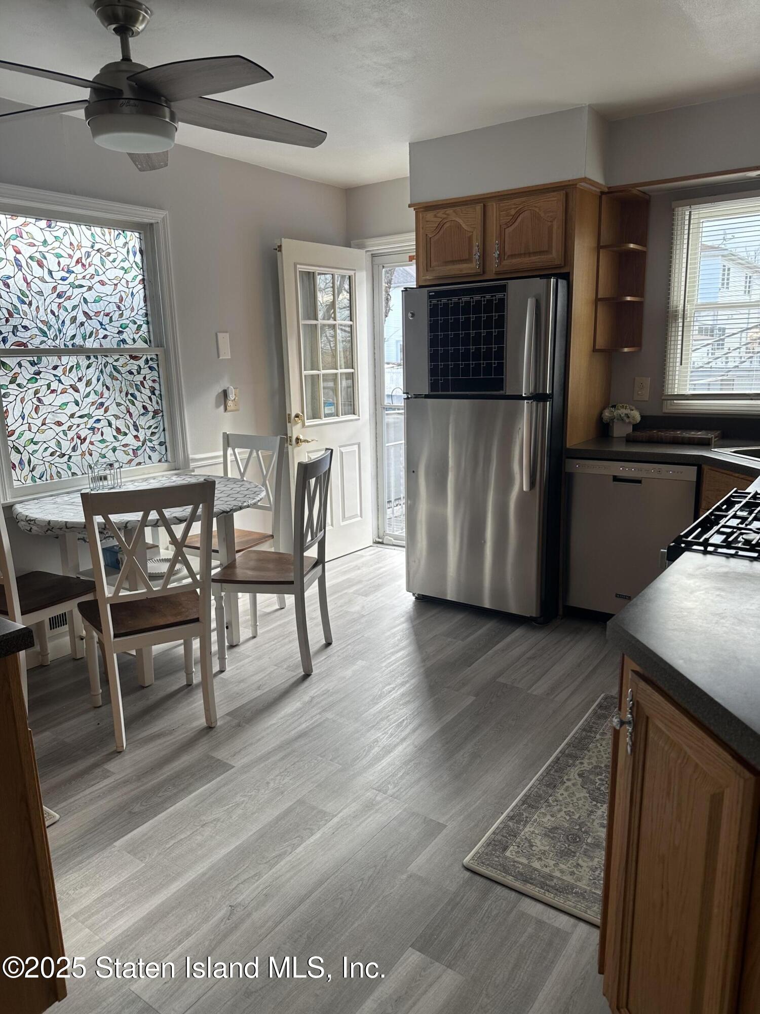 Staten Island, New York 10306, United States, 3 Bedrooms Bedrooms, ,2 BathroomsBathrooms,Residential,Pending,10797