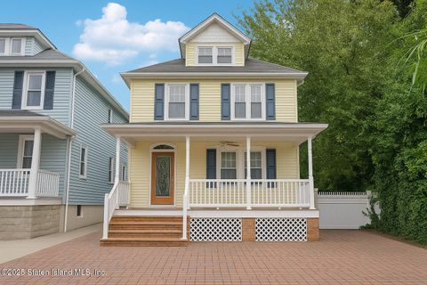 Photo of 49 Cornell Street, Staten Island, NY 10302 (MLS # 2506370)