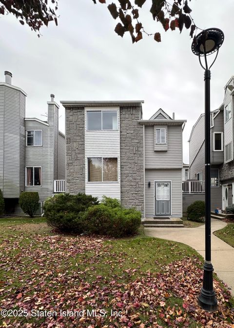 Photo of 47 Regal Walk, Staten Island, NY 10303 (MLS # 2506731)