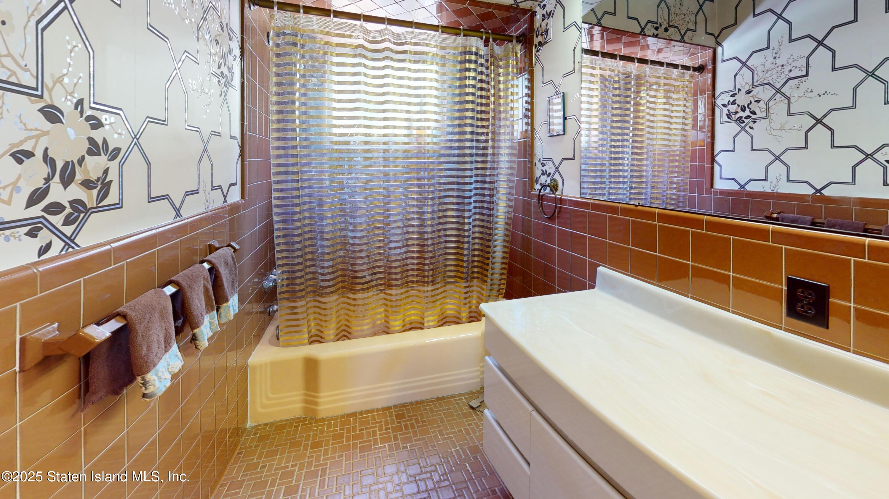 99 Signal Hill Road, Staten Island, New York image 29