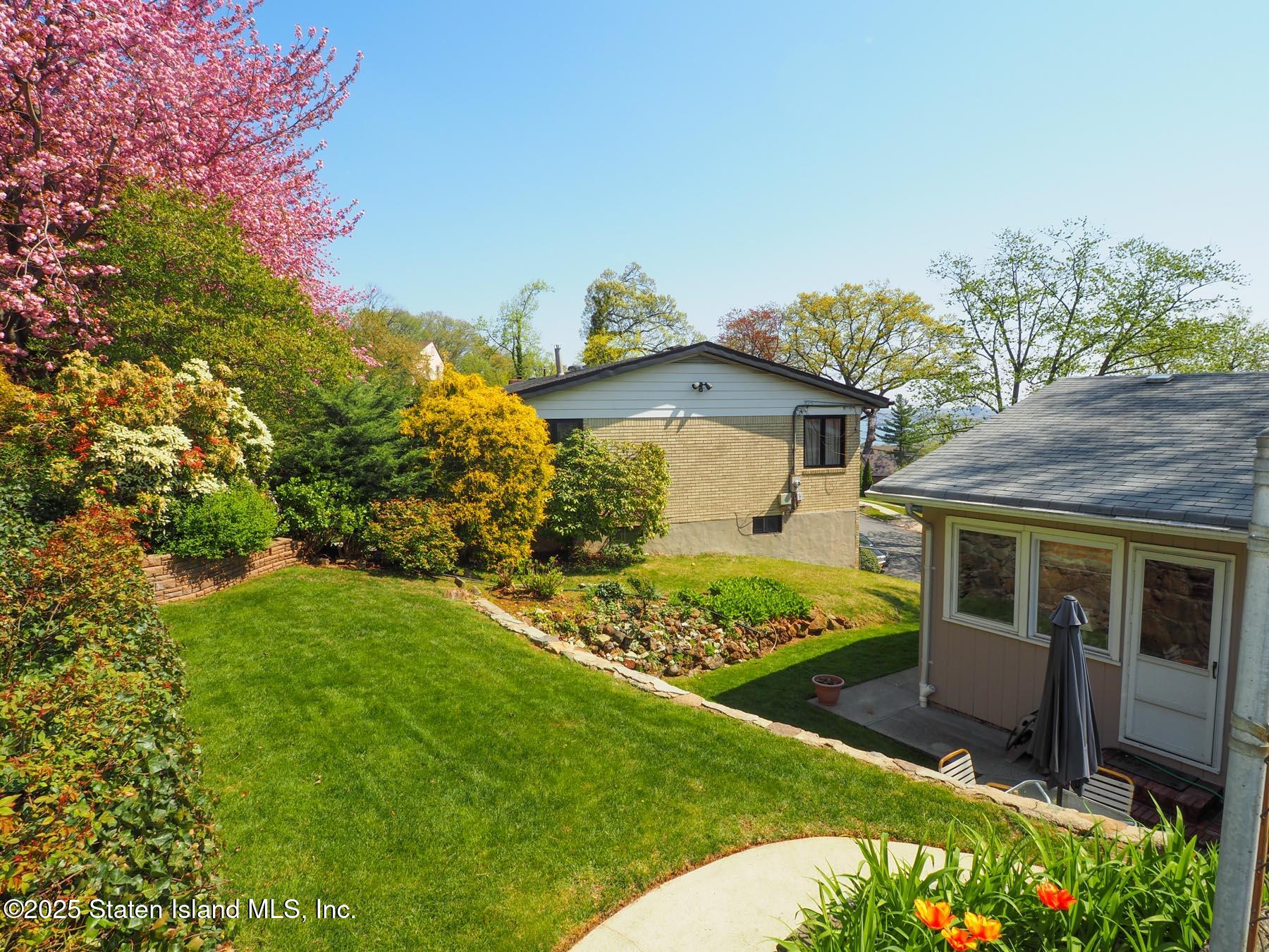 99 Signal Hill Road, Staten Island, New York image 47