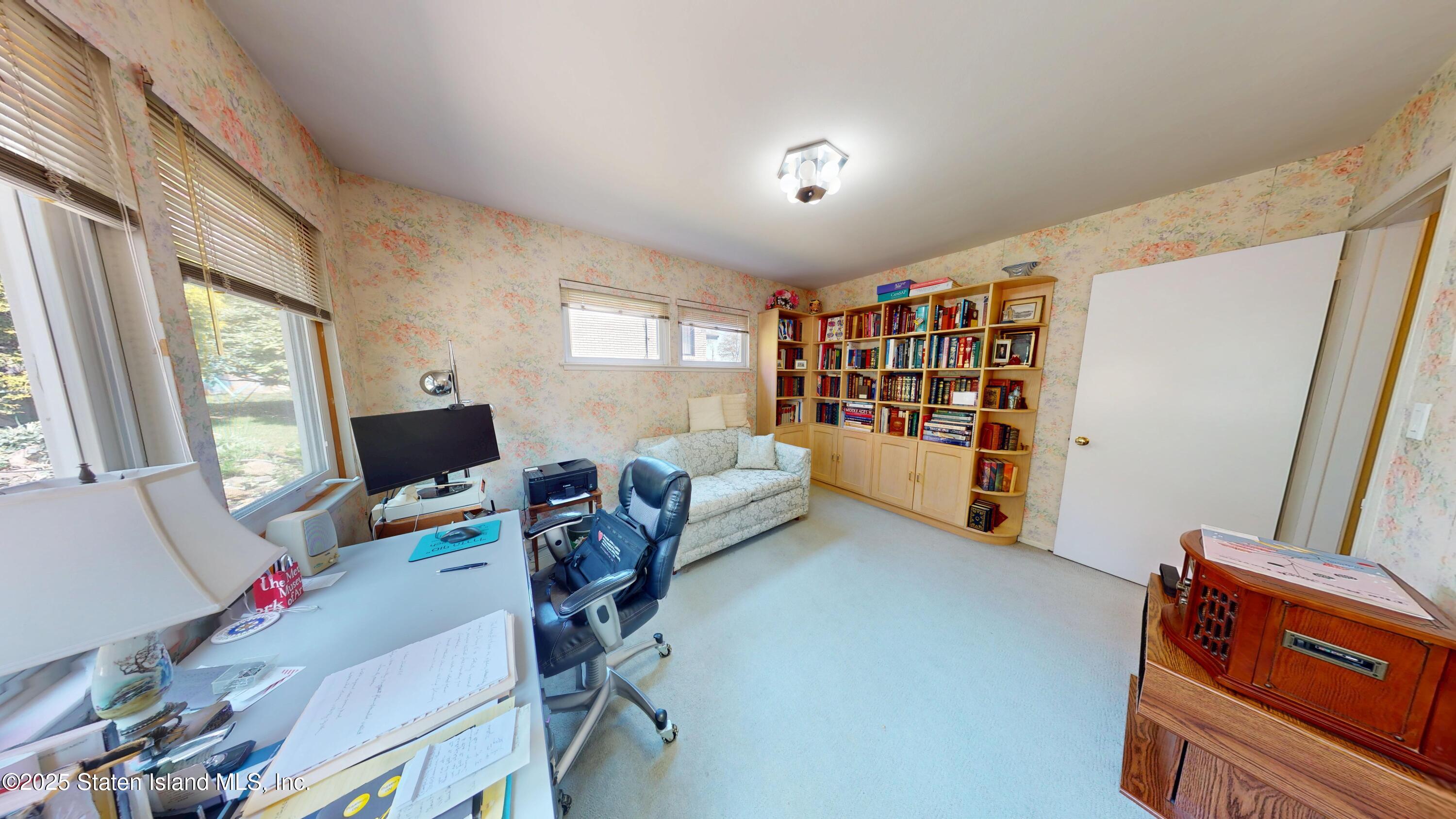 99 Signal Hill Road, Staten Island, New York image 27