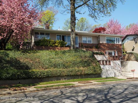 Photo of 99 Signal Hill Road, Staten Island, NY 10301 (MLS # 2502270)