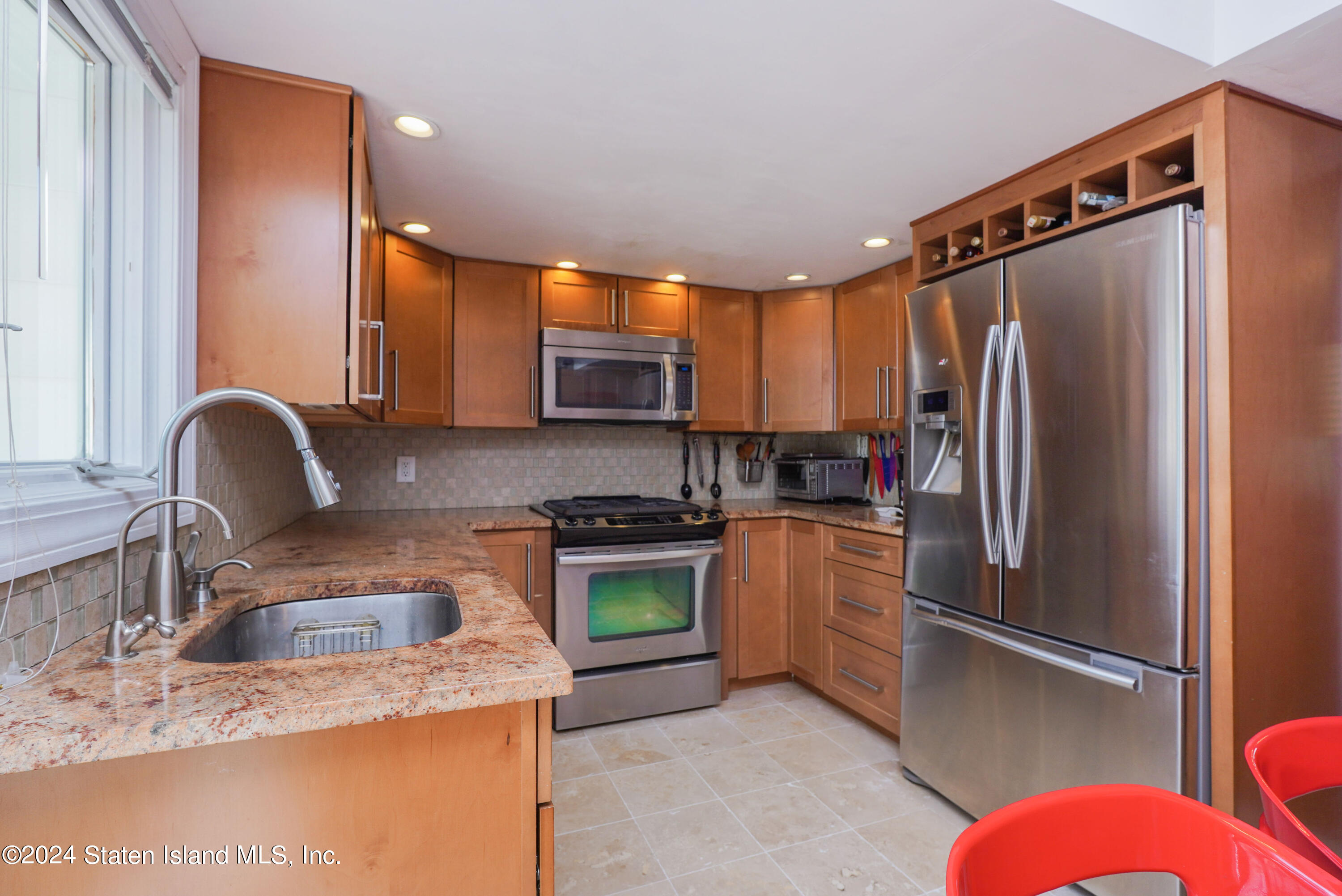 26 Hampton Green, Staten Island, New York image 9