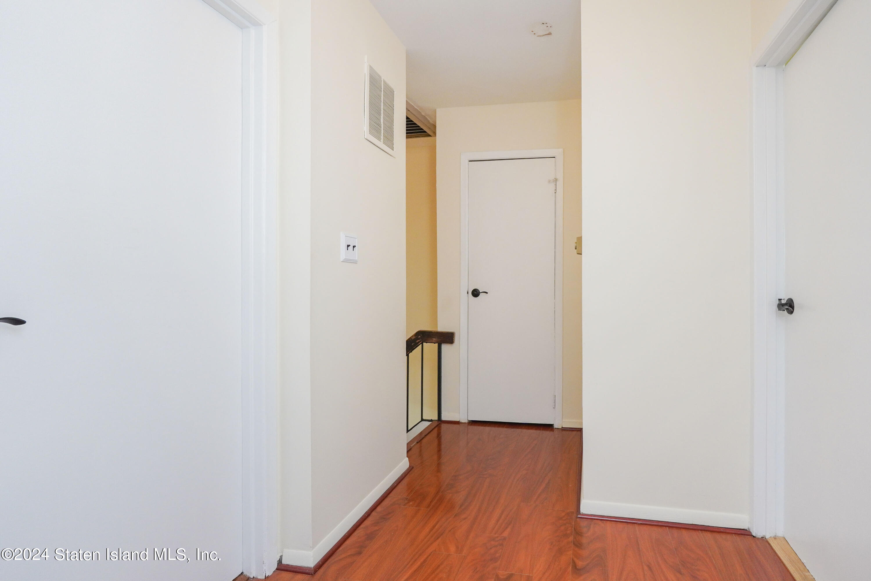 26 Hampton Green, Staten Island, New York image 22