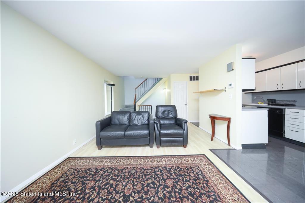 186 Monahan Avenue, Staten Island, New York image 11