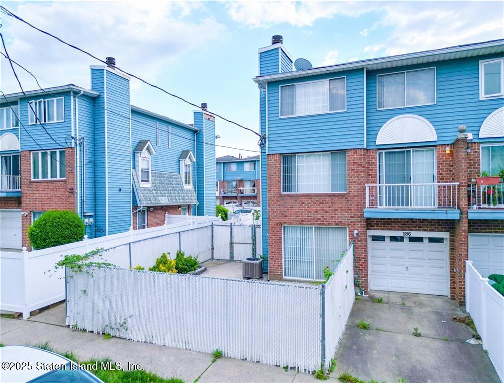 186 Monahan Avenue, Staten Island, New York image 3