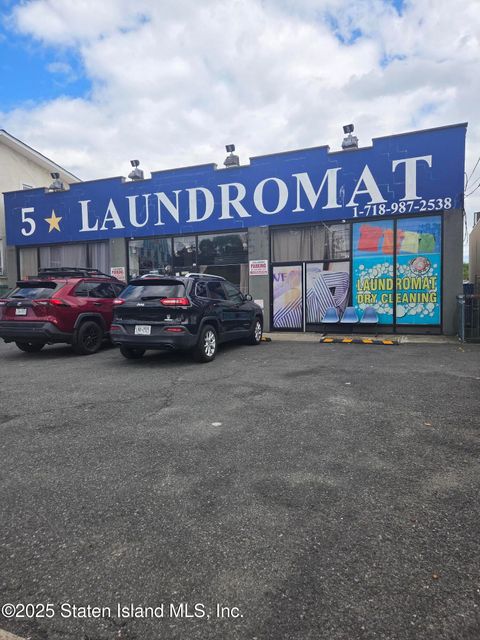 Photo of 1450 Hylan Boulevard, Staten Island, NY 10305 (MLS # 2503009)