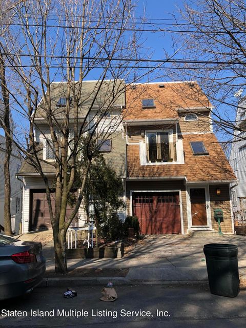 Photo of 99 Tompkins Cir, Staten Island, NY 10301 (MLS # 1154631)