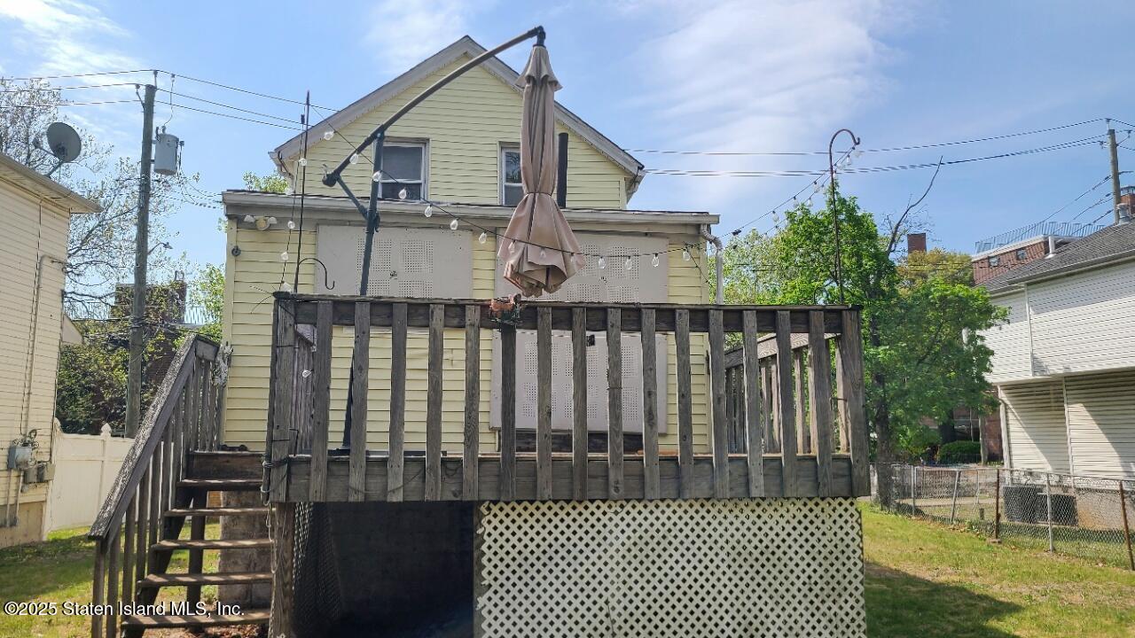 233 Lockman Avenue, Staten Island, New York image 5