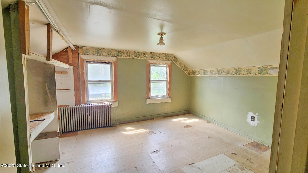 233 Lockman Avenue, Staten Island, New York image 9