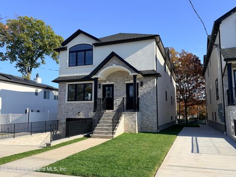 Photo of 58 Rathbun Avenue, Staten Island, NY 10312 (MLS # 2507228)