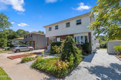 Photo of 422 Preston Avenue, Staten Island, NY 10312 (MLS # 2504718)