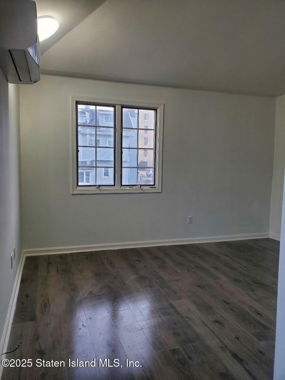 16 St Johns Avenue, Staten Island, New York image 10