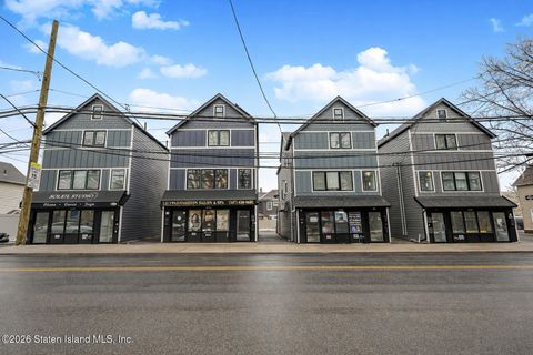 Photo of 4128 Victory Boulevard, Staten Island, NY 10314 (MLS # 2600905)