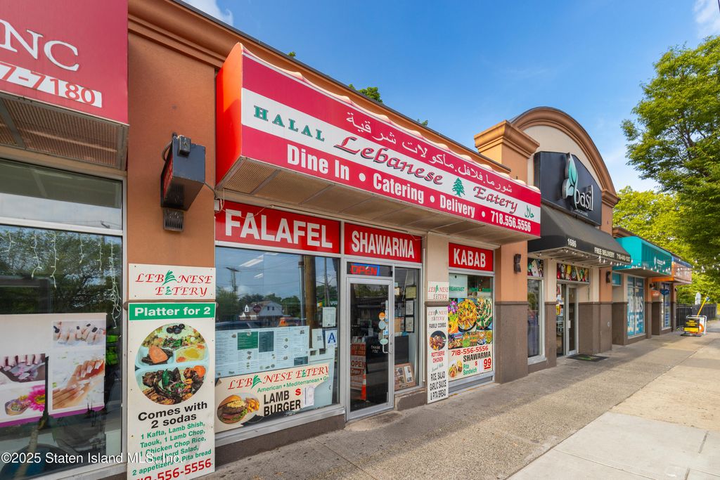 Photo of 1686 Forest Avenue, Staten Island, NY 10302 (MLS # 2504188)