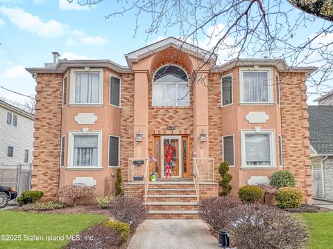 Photo of 81 Seacrest Avenue, Staten Island, NY 10312 (MLS # 2500276)