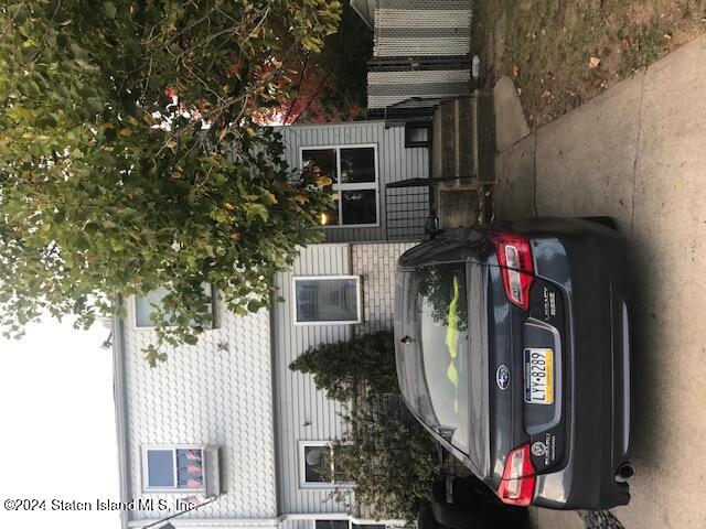 15 Lorraine Loop, Staten Island, New York image 1