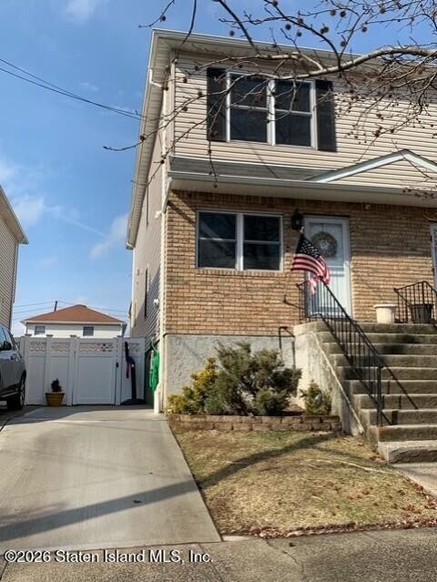 Photo of 15 Lava Street, Staten Island, NY 10305 (MLS # 2601802)