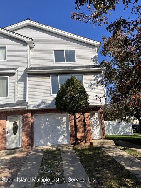 Photo of 3 Marne Avenue, Staten Island, NY 10312 (MLS # 1164901)