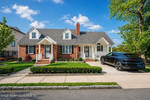 Photo of 125 Meadow Avenue, Staten Island, NY 10304 (MLS # 2602402)