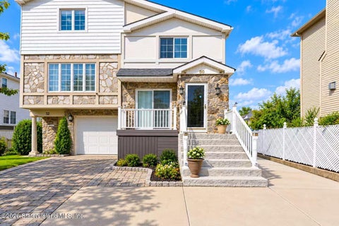 Photo of 50 Beard Street, Staten Island, NY 10314 (MLS # 2605545)