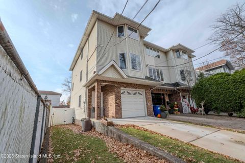 Photo of 78 Newberry Avenue, Staten Island, NY 10304 (MLS # 2506966)