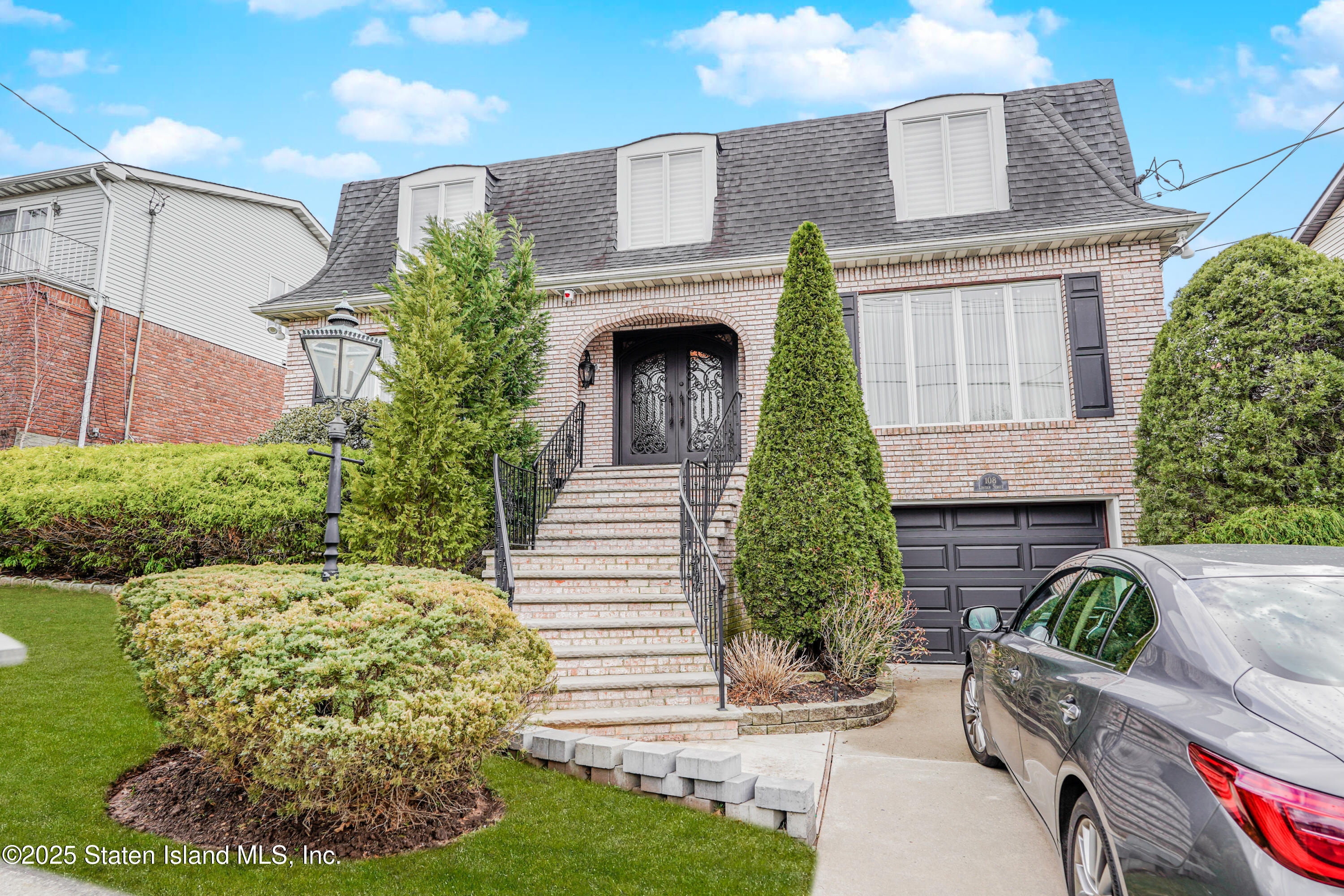 108 Lincoln Street, Staten Island, New York image 1