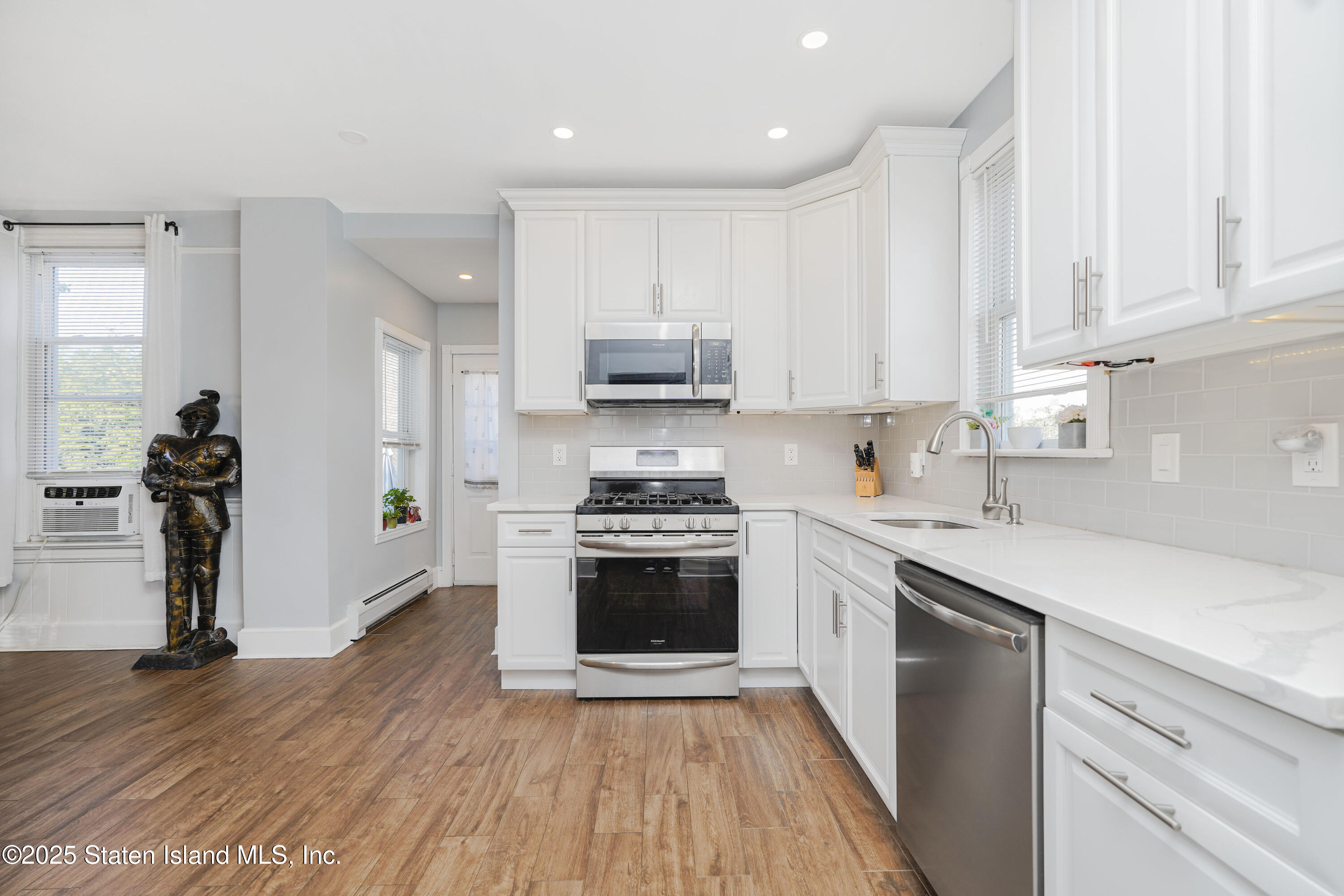 22 Murray Street, Staten Island, New York image 7
